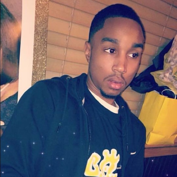 Profile Picture of Paul Hansberry (@breadwinner_246) on Poshmark