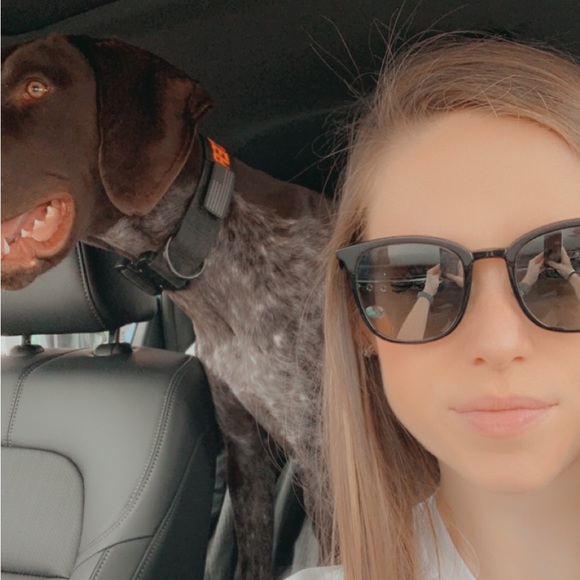Profile Picture of Morgan Aulenbach (@mra189) on Poshmark