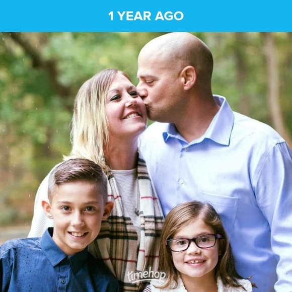 Profile Picture of Kerri Moshos (@kerrimoshos) on Poshmark