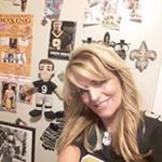Profile Picture of Lauri Kim Walker Palesky (@laurikimwp) on Instagram