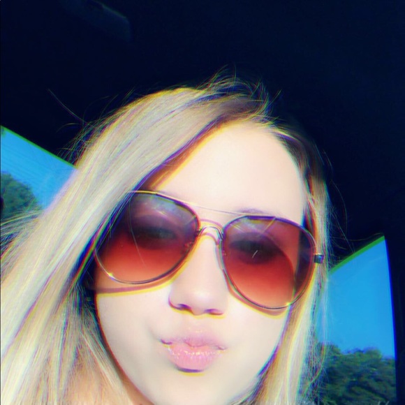 Profile Picture of Hannah Kassum (@hannah_kassum) on Poshmark