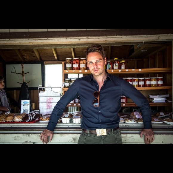 Profile Picture of Freiman Stoltzfus (@uomolibero) on Poshmark