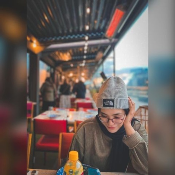 Profile Picture of Ryn Mansor (@sarina_92) on Poshmark