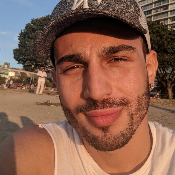 Profile Picture of Amaro B (@itsameamaro) on Poshmark