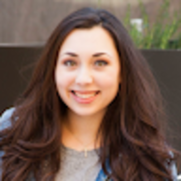 Profile Picture of Daniela Delgado (@danieladelga196) on Poshmark