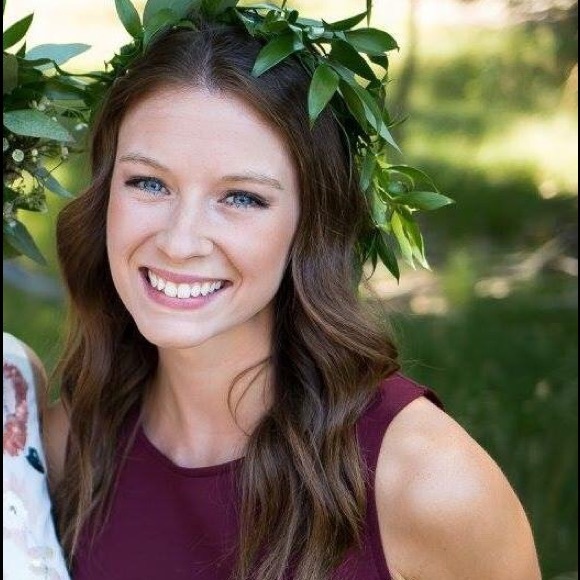 Profile Picture of Morgan Chorak (@_mmmmorgan) on Poshmark