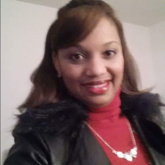 Profile Picture of Heidy Rechnitzer (@kkr491) on Poshmark