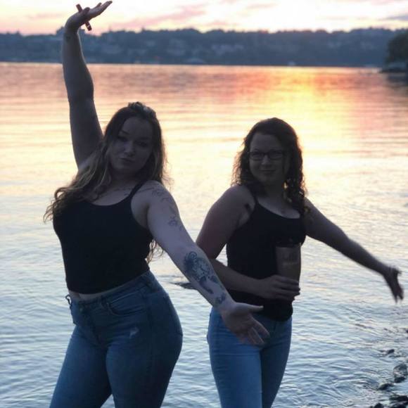 Profile Picture of Sara Berlingieri (@braylinjoseph) on Poshmark