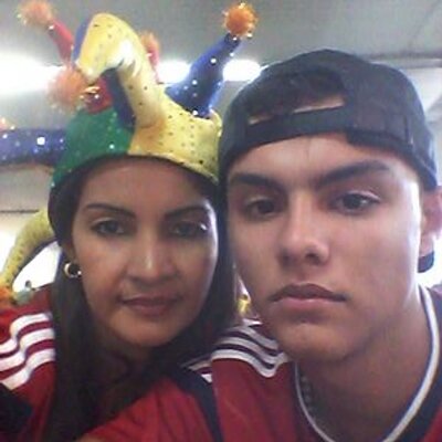 Profile Picture of Liliana Rojas (@lilianarojas27) on Twitter