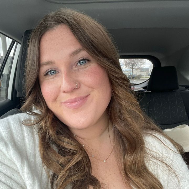 Profile Picture of Samantha Stone (@@samanthastone24) on Tiktok