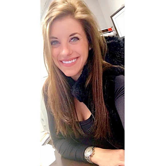 Profile Picture of Shannon Donovan (@stdonovan) on Poshmark