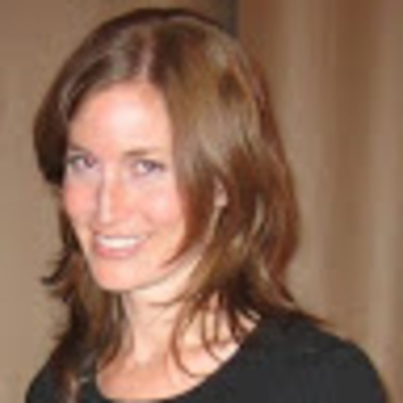 Profile Picture of Rachel Hechter (@rhechter) on Poshmark