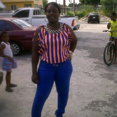 Profile Picture of Claudine Williams (@ClaudineKerry) on Twitter