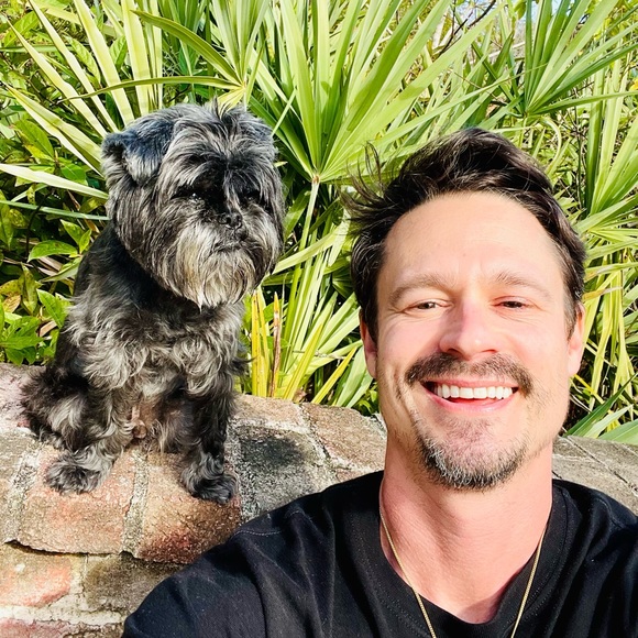 Profile Picture of Jeff Yohe (@yyjeffyy) on Poshmark