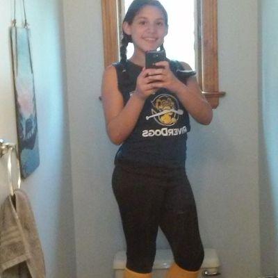 Profile Picture of Leanna (@seavey_daniel44) on Twitter