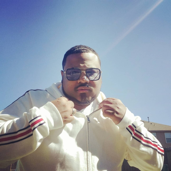 Profile Picture of Cedric Broussard (@ceddiebro13) on Poshmark