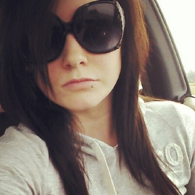 Profile Picture of Alecia Hess (@ahess1991) on Twitter