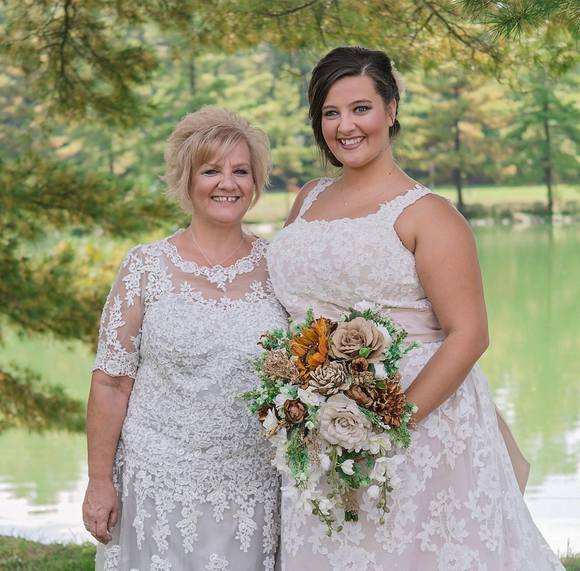 Cassandra Lesch holmer - Poshmark Profile Picture of Cassandra Lesch holmer (@boatingchick18) on Poshmark