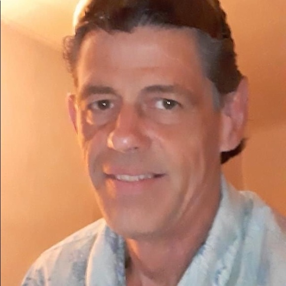 Profile Picture of Tim Adamson (@tim_adamson) on Poshmark