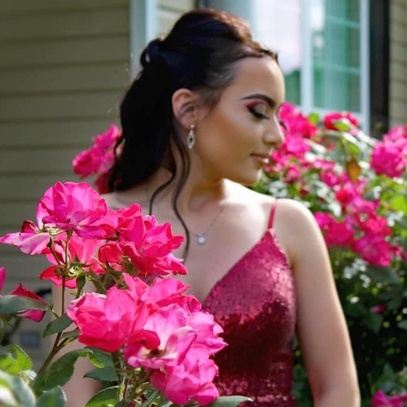 Profile Picture of Erica Govea (@ericalgovea) on Poshmark