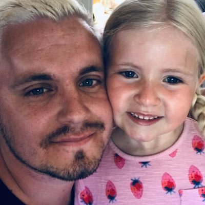 Profile Picture of Tom (@Leech27Tom) on Twitter