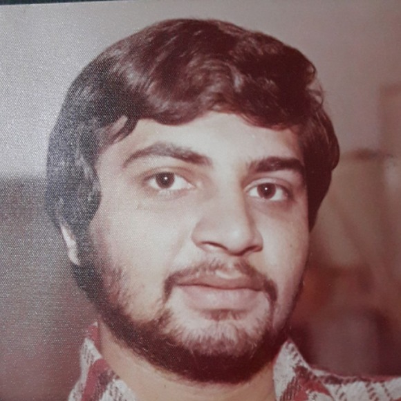 Profile Picture of Anil Mahajan (@aneil_in) on Poshmark