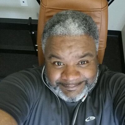 Profile Picture of Poogie Bell (@poobell12) on Twitter