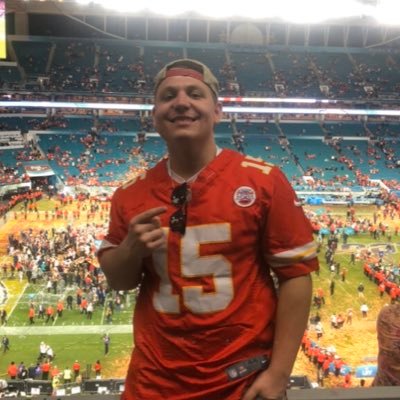 Profile Picture of Chris Graves (@ChrisGraves27) on Twitter