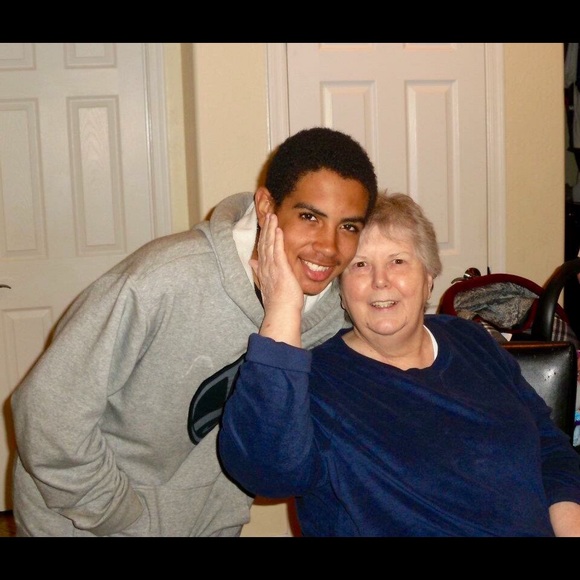 Profile Picture of Phyllis Bruno (@pbruno1940) on Poshmark