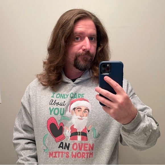 Profile Picture of Luke Hammond (@lahammond72) on Poshmark