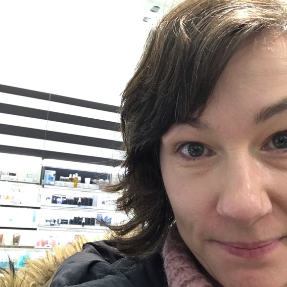 Profile Picture of Lucy Potter (@potter_lucy) on Poshmark