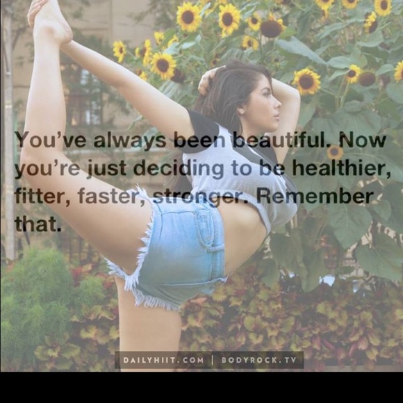 Profile Picture of Claux Miranda (@clauxmiranda) on Poshmark