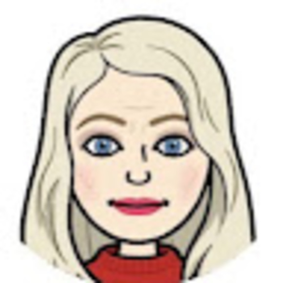 Profile Picture of Darla Tomasko (@dmcgarra) on Poshmark