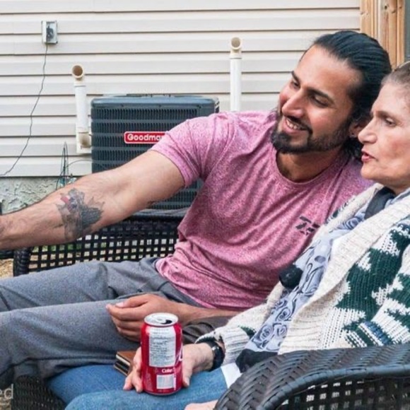 Profile Picture of Shoaib Syed (@shoaibsyed618) on Poshmark