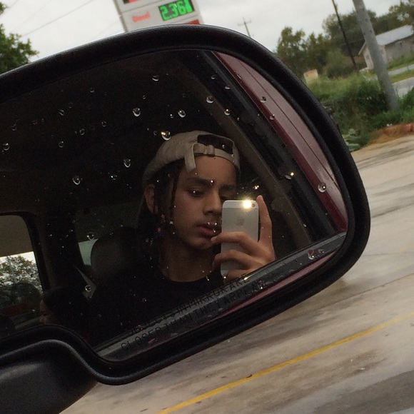 Felix Garcia - Poshmark Profile Picture of Felix Garcia (@felixxgarciaa11) on Poshmark