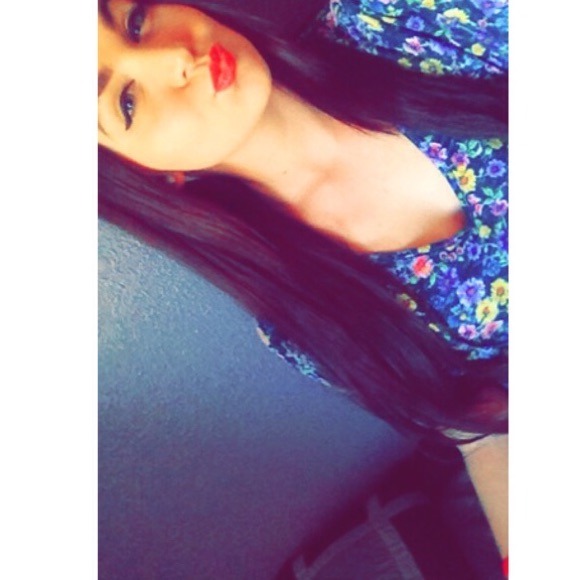 Profile Picture of Sam Mierkiewicz (@lunascenter) on Poshmark