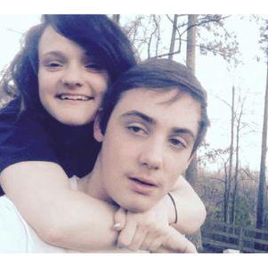 Profile Picture of Bradley Fricks (@brad_michaela) on Twitter