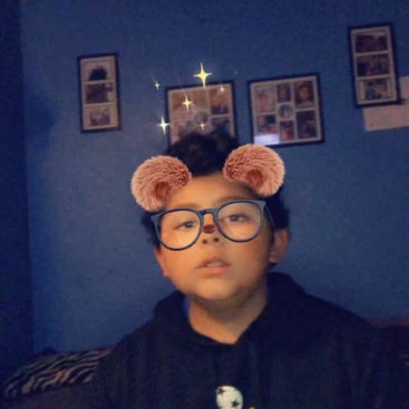 Profile Picture of Damian Gonzalez (@damiangonzal113) on Poshmark