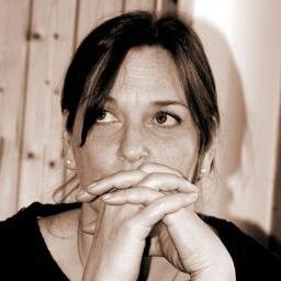 Profile Picture of Dr. Andrea Hacker (@ahacker) on Twitter