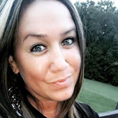 Profile Picture of Avril Moore (@AvrilMoore14) on Twitter