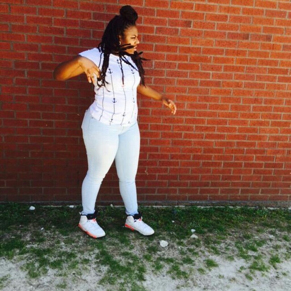 Donnise Canady - Poshmark Profile Picture of Donnise Canady (@qveendondon) on Poshmark