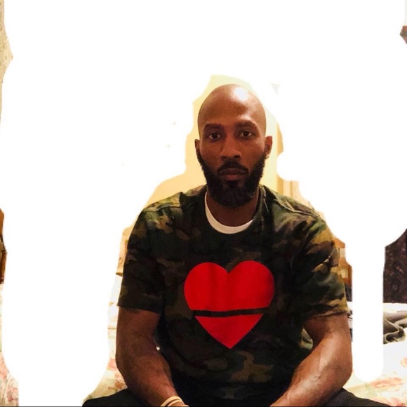 Severiano Thornton - Poshmark Profile Picture of Severiano Thornton (@vitamanb) on Poshmark