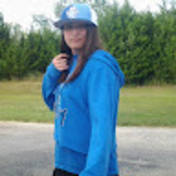 Profile Picture of Sierra Iiams (@sierraiiams6556) on Poshmark