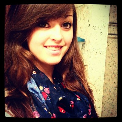 Profile Picture of Mindy Rhoades (@_minnie_pooh) on Twitter