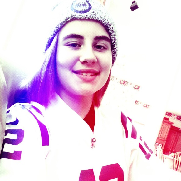 Adelynn Harris - Poshmark Profile Picture of Adelynn Harris (@adelynnharris) on Poshmark