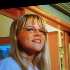 Profile Picture of Keri Windsor 2 (@2Windsor) on Twitter