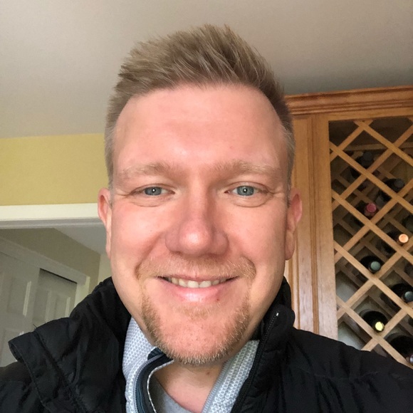 Profile Picture of John Poczik (@nybronx21) on Poshmark