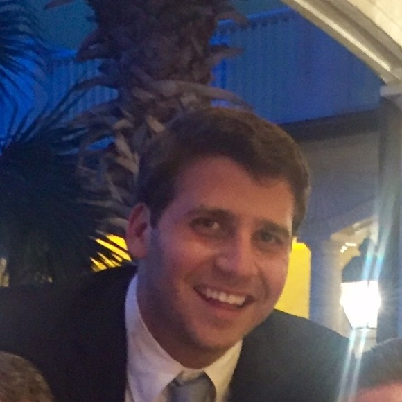 Profile Picture of Erik Sugat (@esugar90) on Poshmark