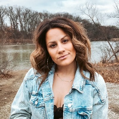 Profile Picture of Alison Rodriguez (@AlisonBellaVi) on Twitter