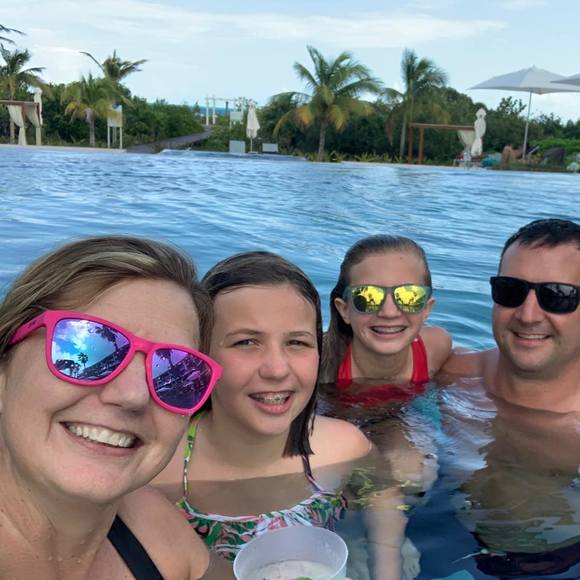 Katherine Cherolis - Poshmark Profile Picture of Katherine Cherolis (@kcherolis) on Poshmark